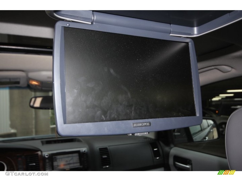 2010 Sequoia Limited 4WD - Slate Gray Metallic / Graphite photo #33