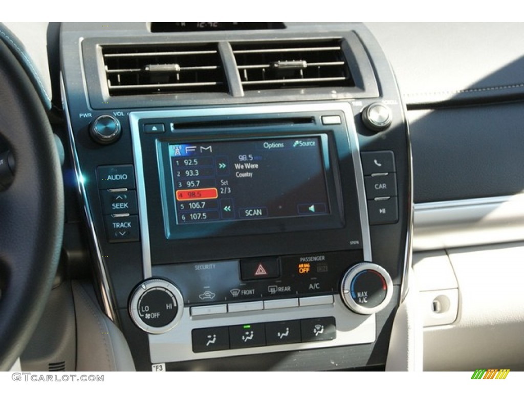 2014 Camry LE - Classic Silver Metallic / Ash photo #6