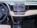 Super White - RAV4 XLE Photo No. 35