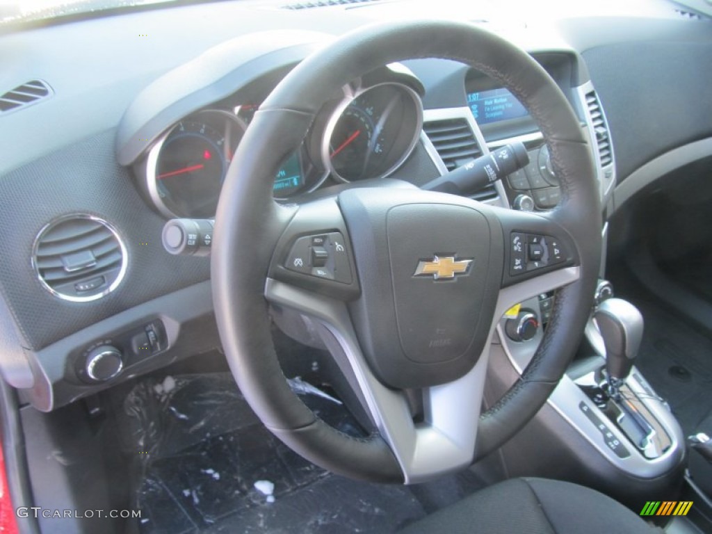 2014 Cruze LT - Red Hot / Jet Black photo #14