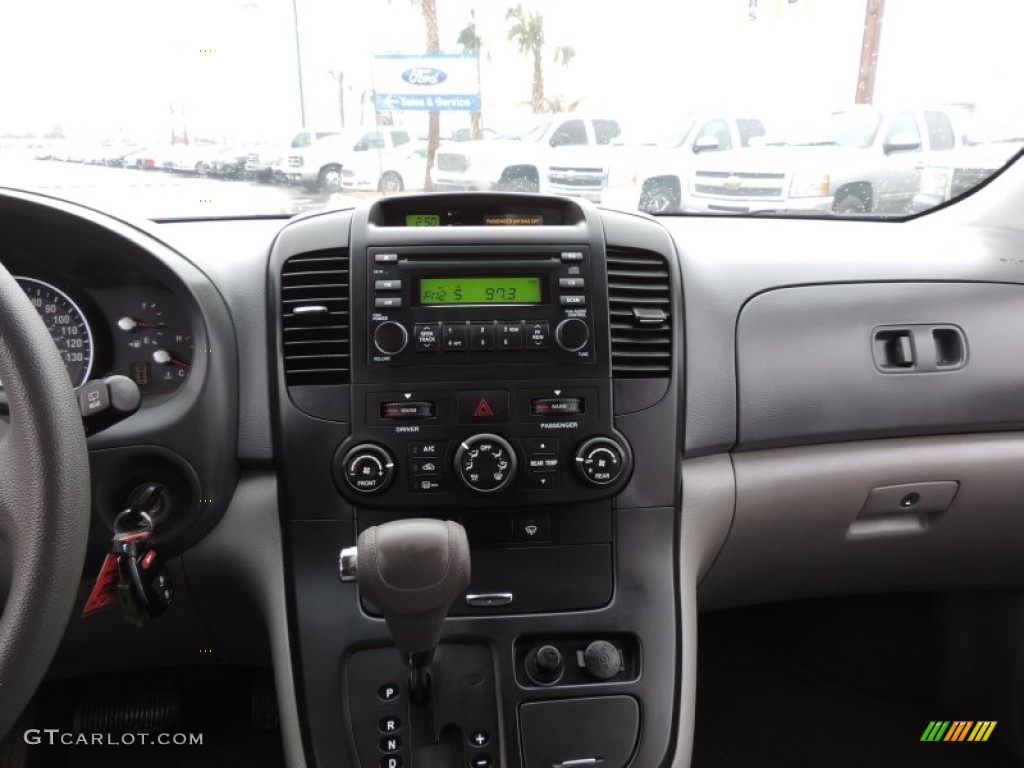 2008 Sedona LX - Claret Red Metallic / Gray photo #18