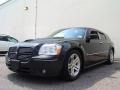 2005 Brilliant Black Crystal Pearl Dodge Magnum R/T  photo #6