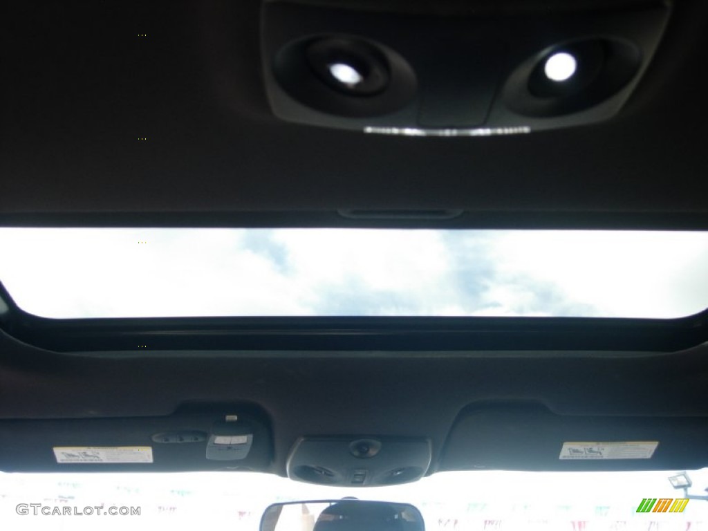2012 200 Touring Sedan - Deep Cherry Red Crystal Pearl Coat / Black photo #6