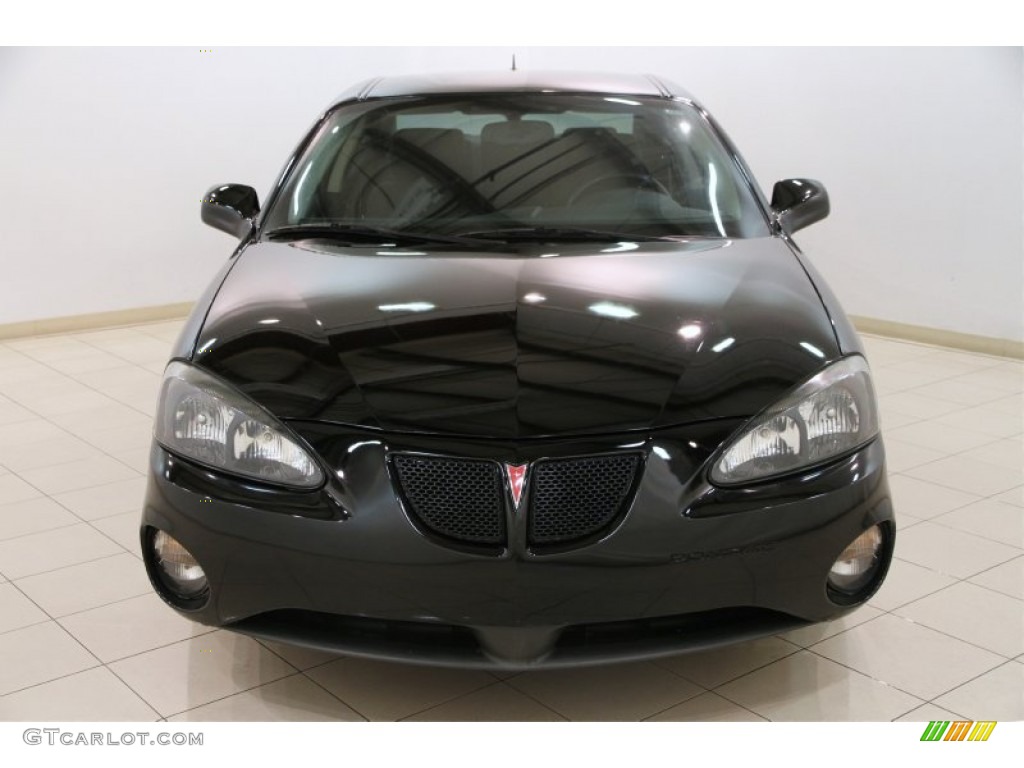 2006 Grand Prix Sedan - Black / Ebony photo #2