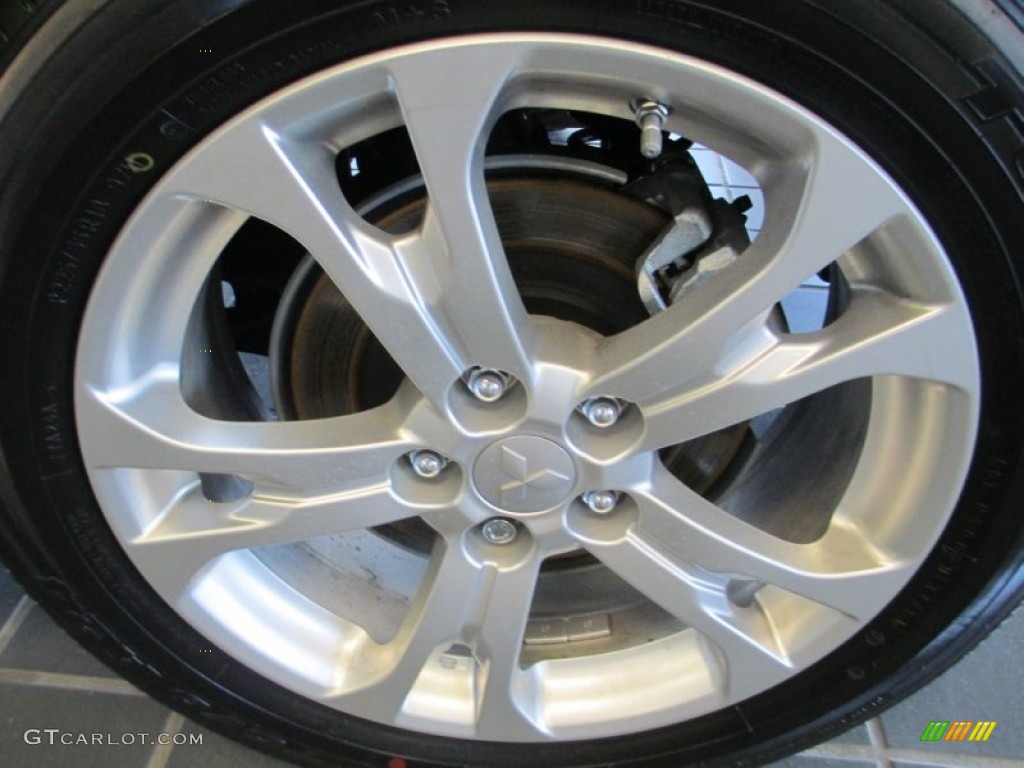2014 Mitsubishi Outlander SE Wheel Photo #90526555