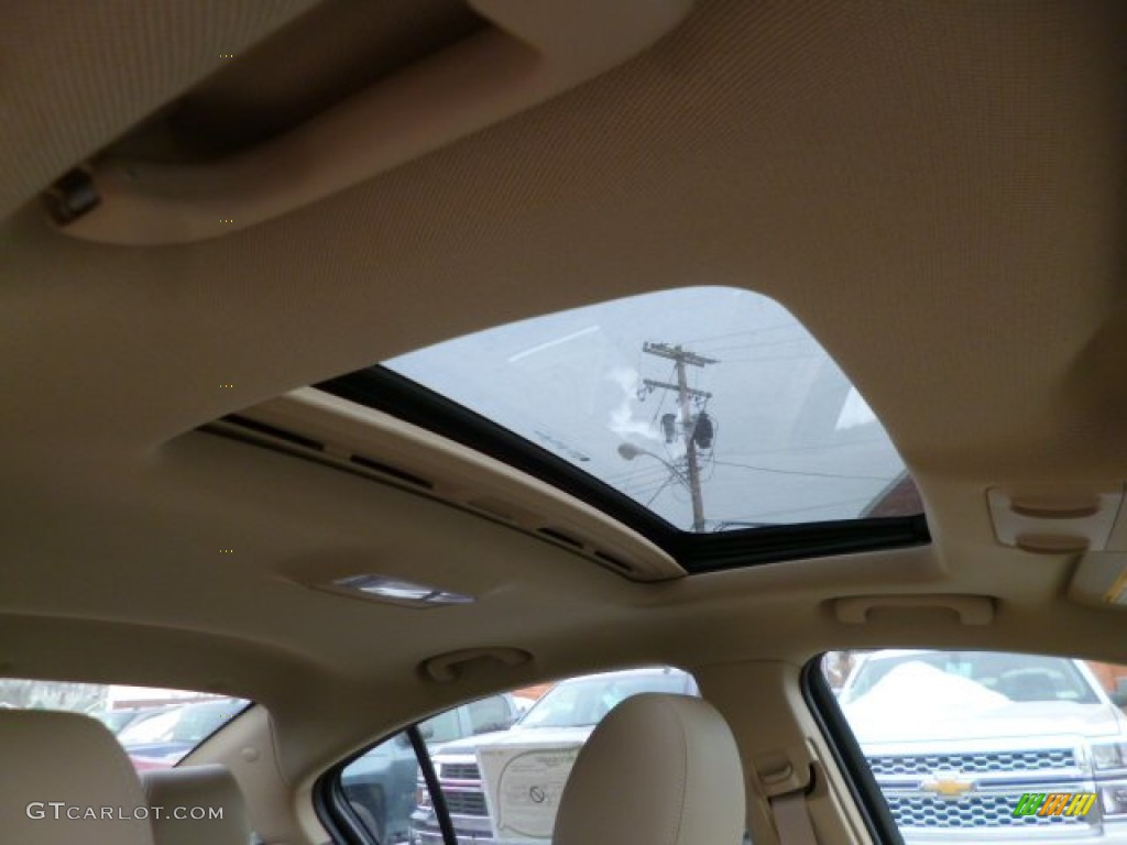 2014 Cruze LT - Crystal Red Tintcoat / Cocoa/Light Neutral photo #11