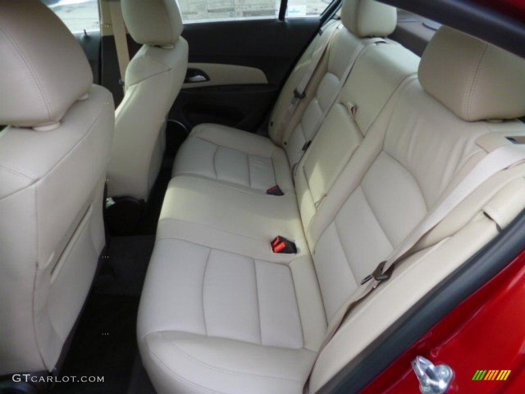 2014 Cruze LT - Crystal Red Tintcoat / Cocoa/Light Neutral photo #13