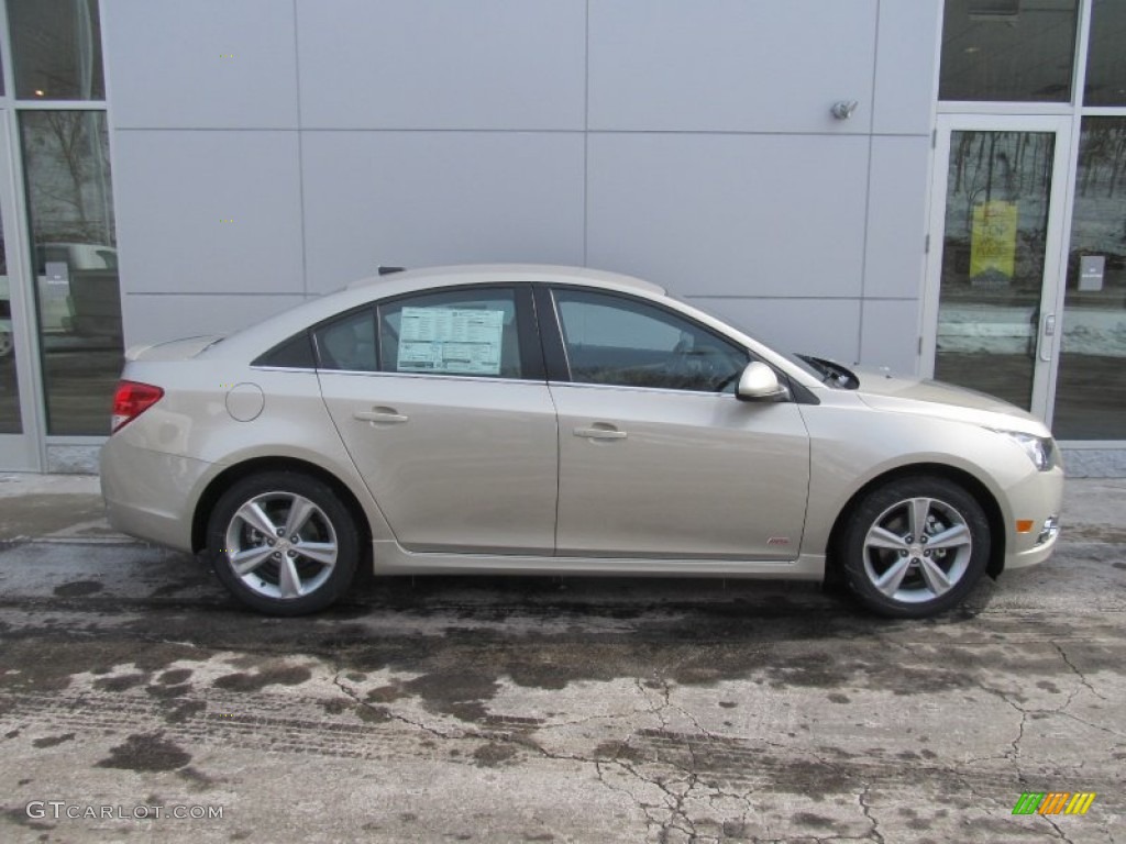 2014 Cruze LT - Champagne Silver Metallic / Cocoa/Light Neutral photo #2