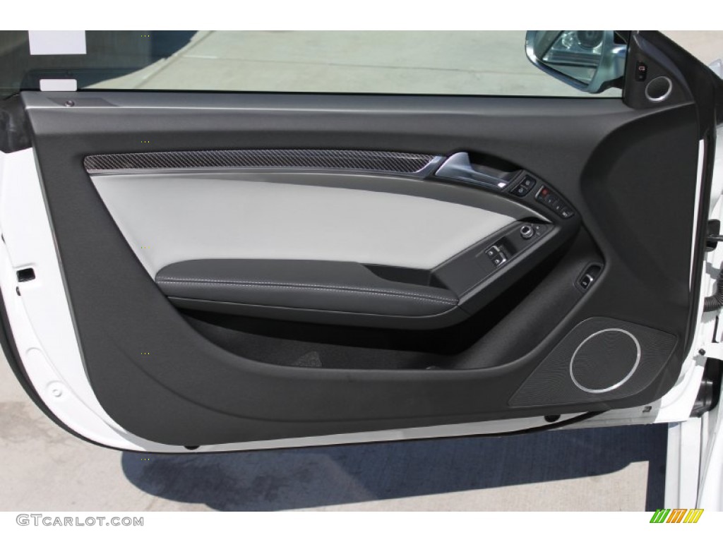 2014 Audi RS 5 Coupe quattro Lunar Silver/Rock Gray Door Panel Photo #90531905