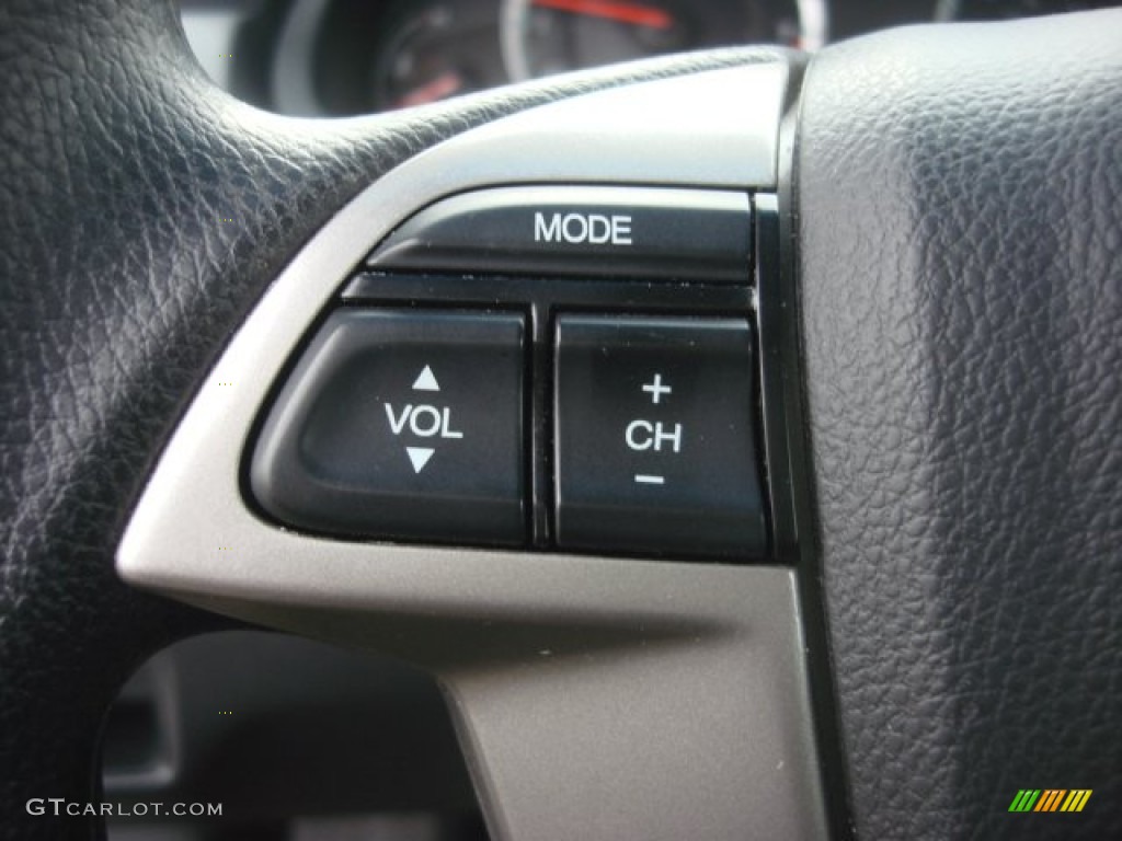 2012 Honda Accord LX-S Coupe Controls Photos