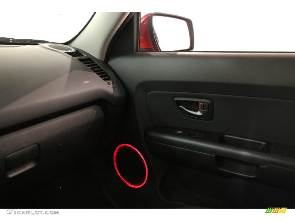 2010 Soul + - Molten Red / Black Soul Logo Cloth photo #16