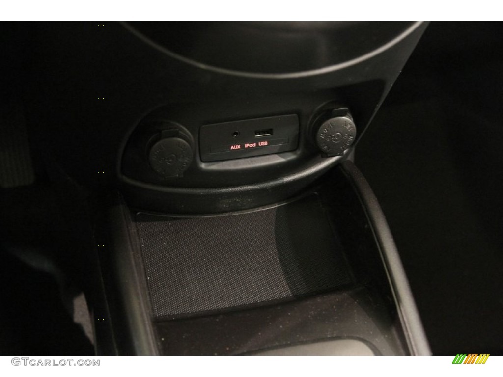 2010 Soul + - Molten Red / Black Soul Logo Cloth photo #18