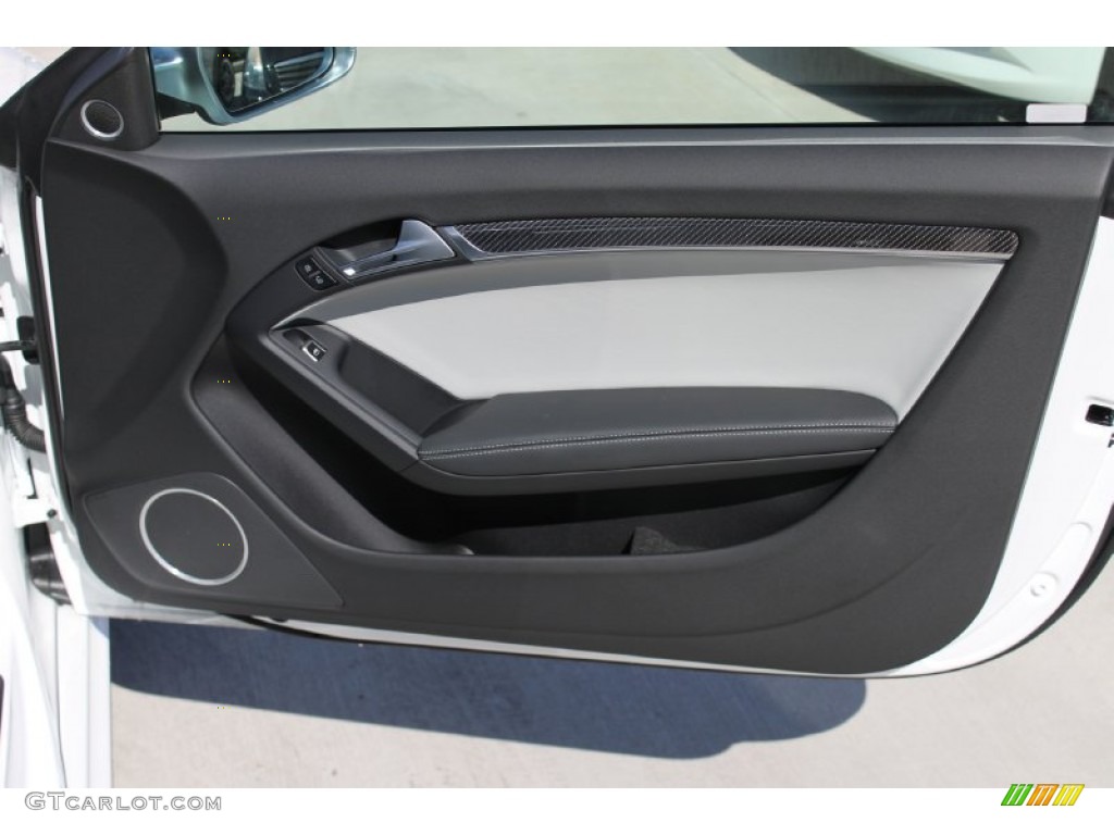 2014 Audi RS 5 Coupe quattro Door Panel Photos