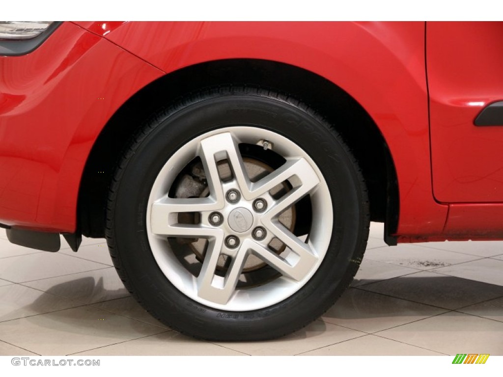 2010 Kia Soul + Wheel Photos