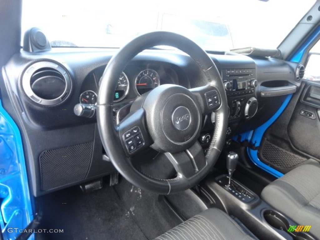 2011 Wrangler Unlimited Sport 4x4 - Cosmos Blue / Black photo #3