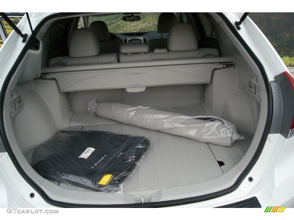 2014 Venza Limited - Blizzard White Pearl / Light Gray photo #8