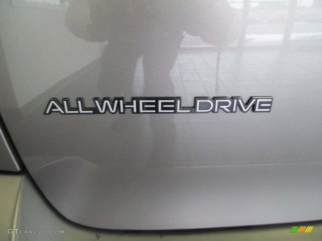 2004 Vibe AWD - Shadow Gray / Slate photo #11