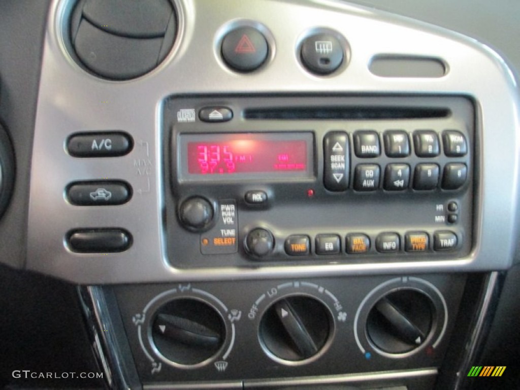 2004 Vibe AWD - Shadow Gray / Slate photo #19
