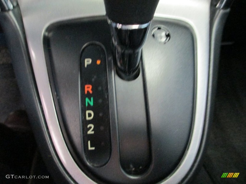 2004 Vibe AWD - Shadow Gray / Slate photo #20