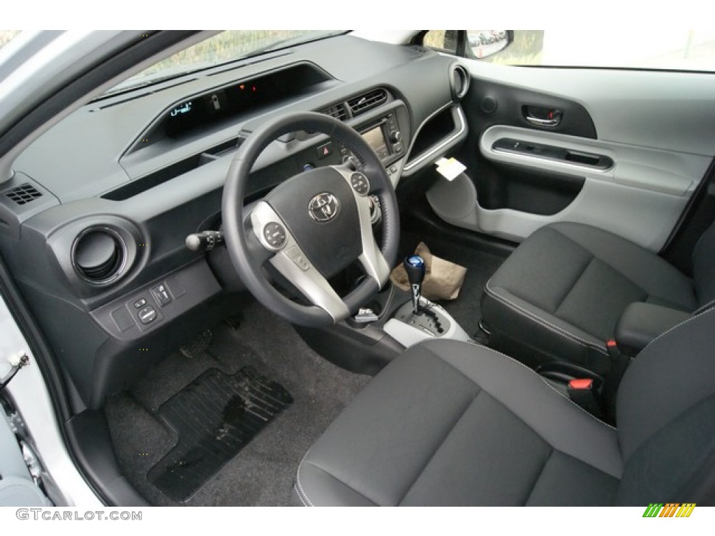 Black Interior 2014 Toyota Prius c Hybrid Four Photo #90541491