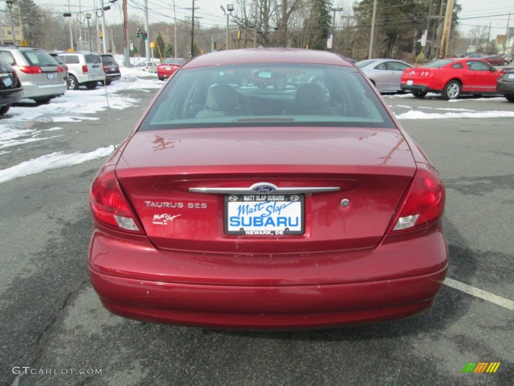 2002 Taurus SES - Matador Red Metallic / Medium Graphite photo #7