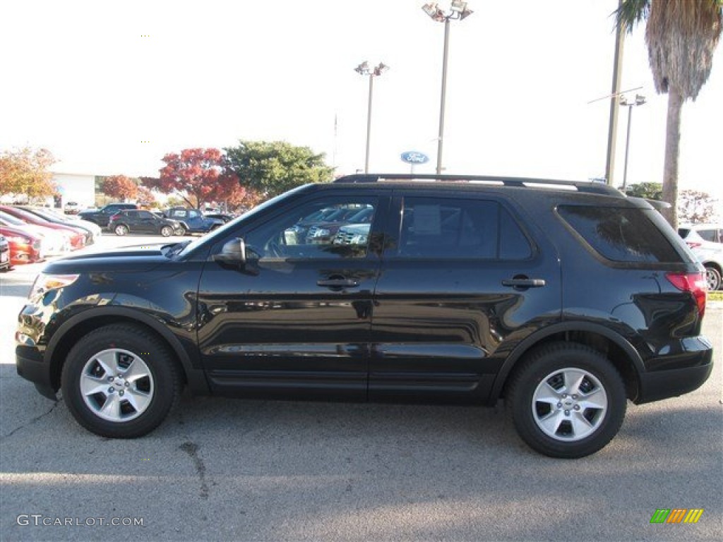 2014 Explorer FWD - Tuxedo Black / Medium Light Stone photo #2