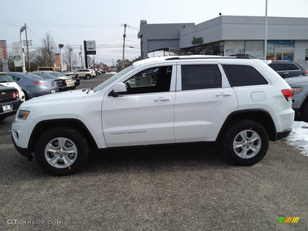 2014 Grand Cherokee Laredo 4x4 - Bright White / Morocco Black photo #3