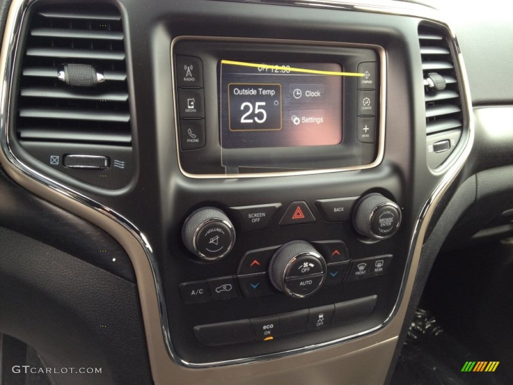 2014 Grand Cherokee Laredo 4x4 - Bright White / Morocco Black photo #10