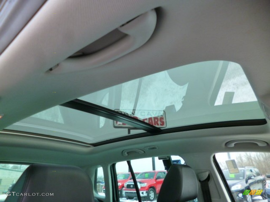 2012 Tiguan S 4Motion - Deep Black Metallic / Black photo #8