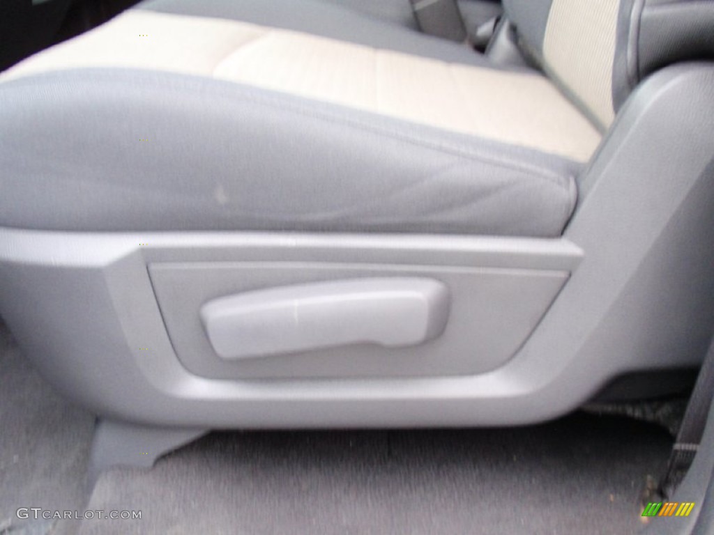 2012 Ram 1500 ST Quad Cab 4x4 - Saddle Brown Pearl / Dark Slate Gray/Medium Graystone photo #40