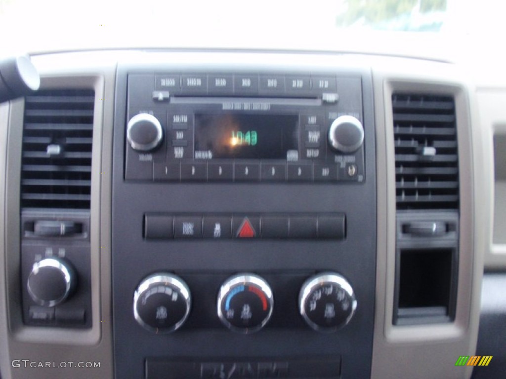 2012 Ram 1500 ST Quad Cab 4x4 - Saddle Brown Pearl / Dark Slate Gray/Medium Graystone photo #43