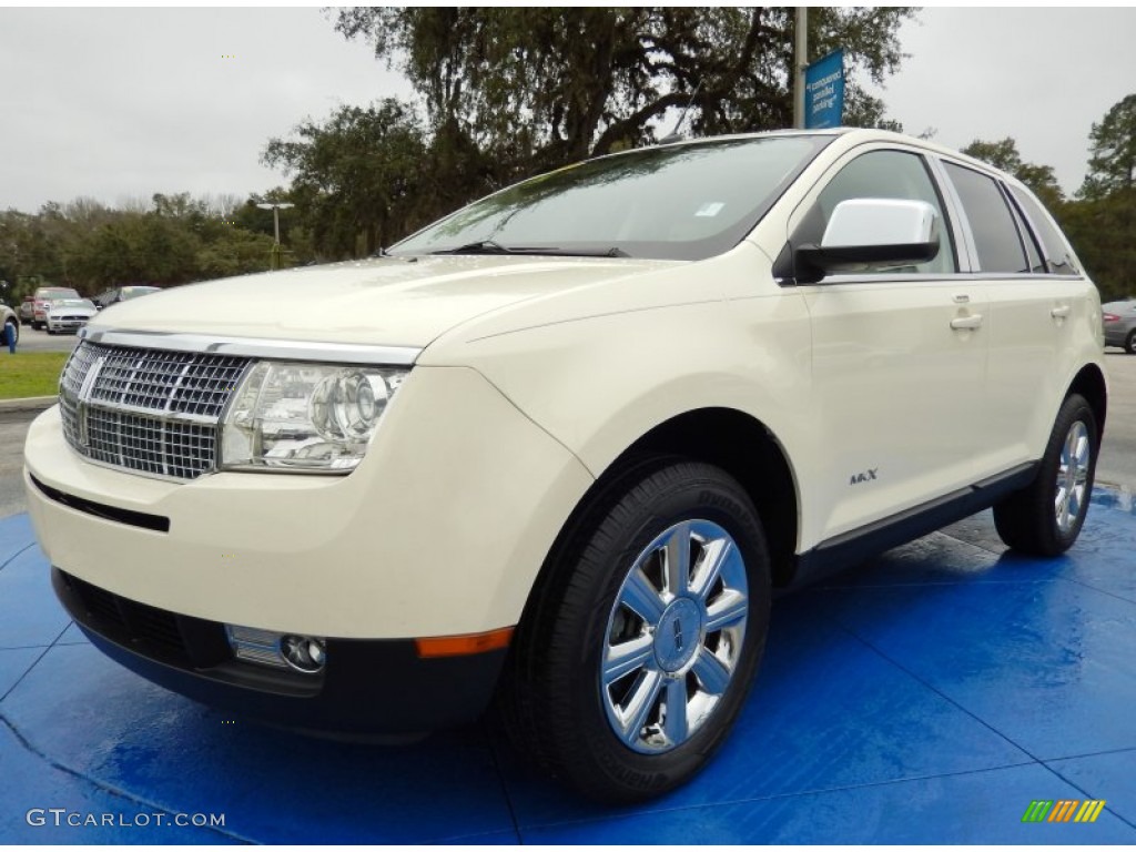 Creme Brulee Metallic 2007 Lincoln MKX Standard MKX Model Exterior Photo #90563935