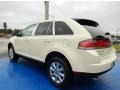 2007 Creme Brulee Metallic Lincoln MKX   photo #3