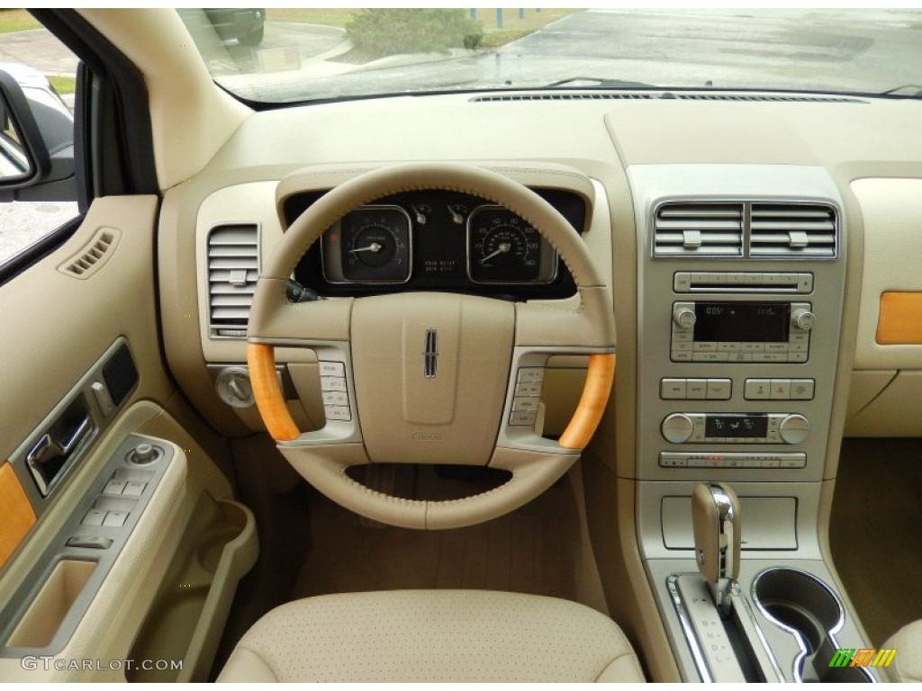 2007 Lincoln MKX Standard MKX Model Medium Camel Dashboard Photo #90564346