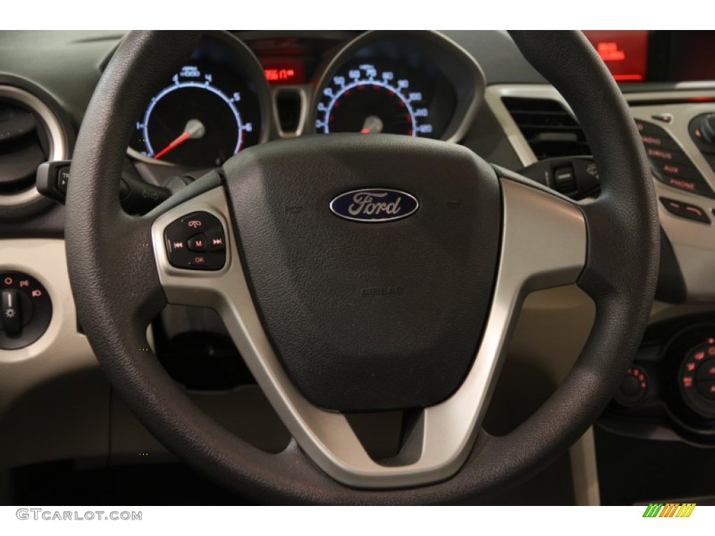 2011 Fiesta SE Sedan - Monterey Grey Metallic / Light Stone/Charcoal Black Cloth photo #6