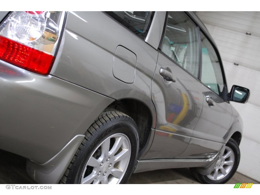 2006 Forester 2.5 X Premium - Steel Gray Metallic / Graphite Gray photo #96