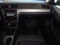 Black - Passat 1.8T SE Photo No. 15