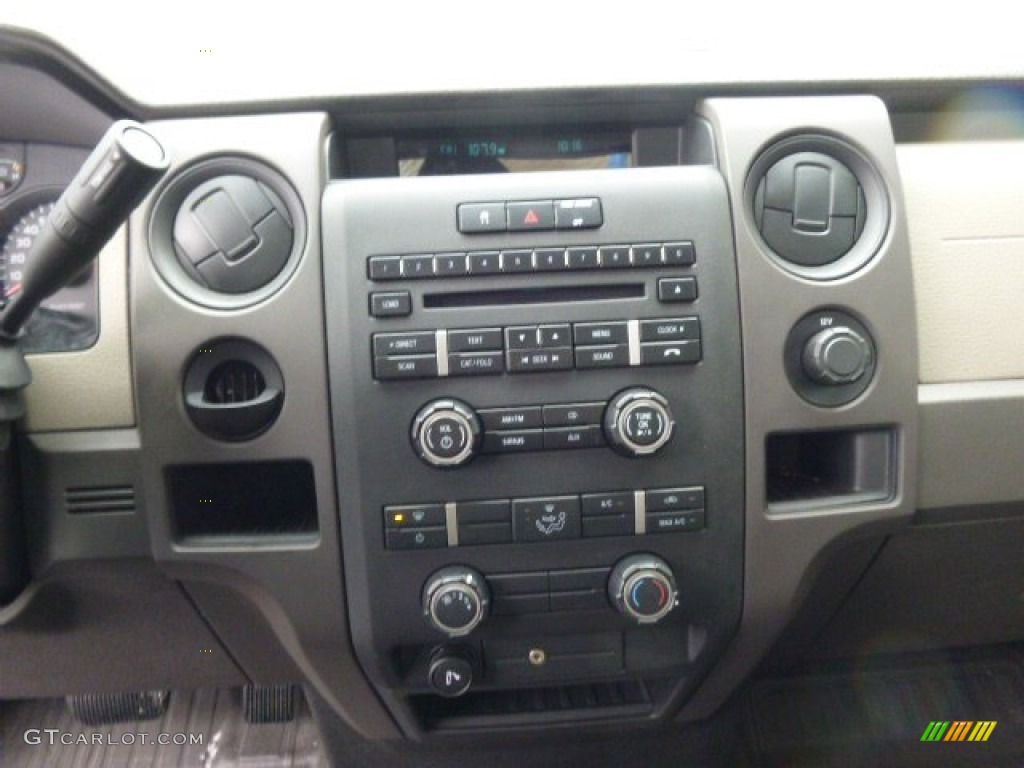2010 Ford F150 XL Regular Cab Controls Photos