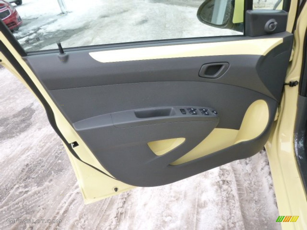 2014 Chevrolet Spark LS Yellow/Yellow Door Panel Photo #90580110