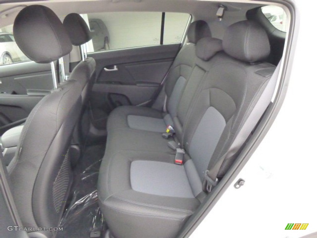 2014 Kia Sportage LX Rear Seat Photos
