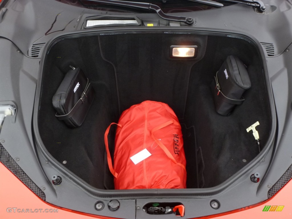2013 Ferrari 458 Italia Trunk Photo #90581995