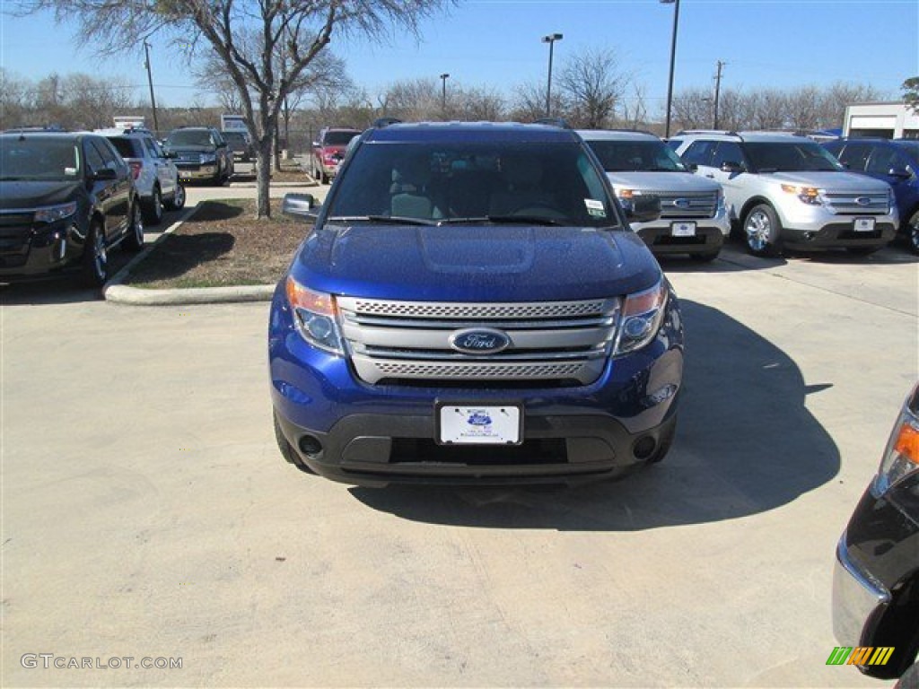 2014 Explorer FWD - Deep Impact Blue / Medium Light Stone photo #1