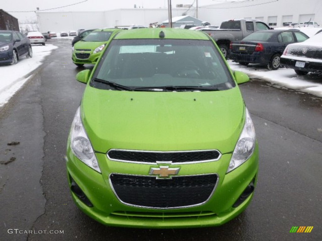 2014 Spark LT - Jalapeno / Silver/Green photo #2