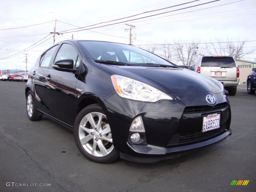 Black Sand Pearl Toyota Prius c