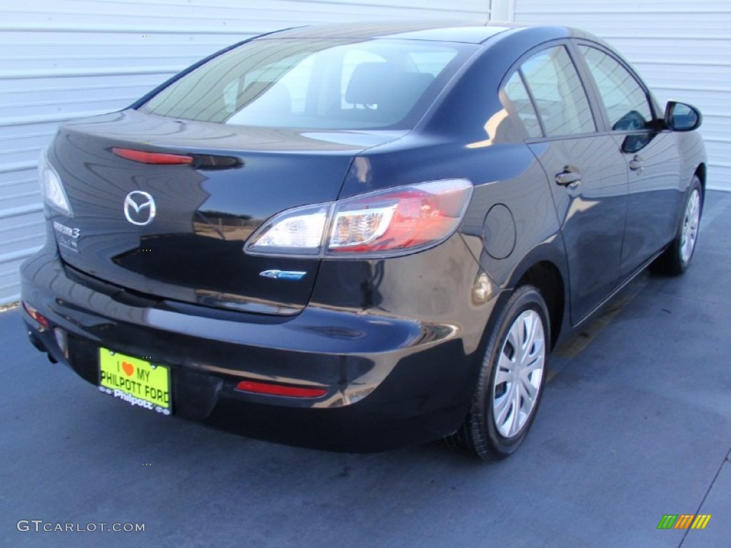 2013 MAZDA3 i Sport 4 Door - Black Mica / Black photo #4