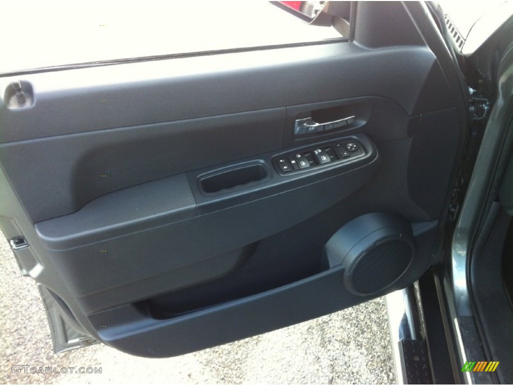 2012 Liberty Sport 4x4 - Mineral Gray Metallic / Dark Slate Gray photo #10