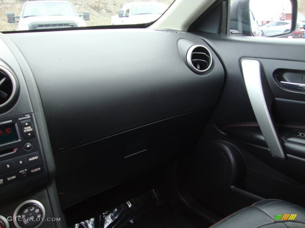 2009 Rogue SL AWD - Venom Red / Black photo #15