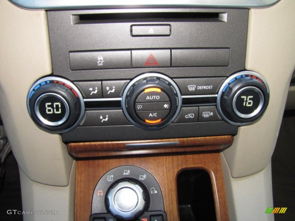 2012 Land Rover LR4 HSE Controls Photo #90605024