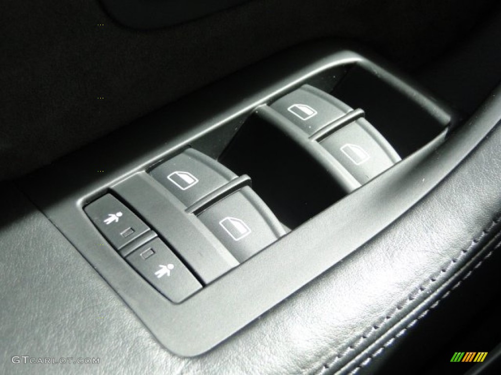 2007 A8 L 4.2 quattro - Light Silver Metallic / Black photo #34