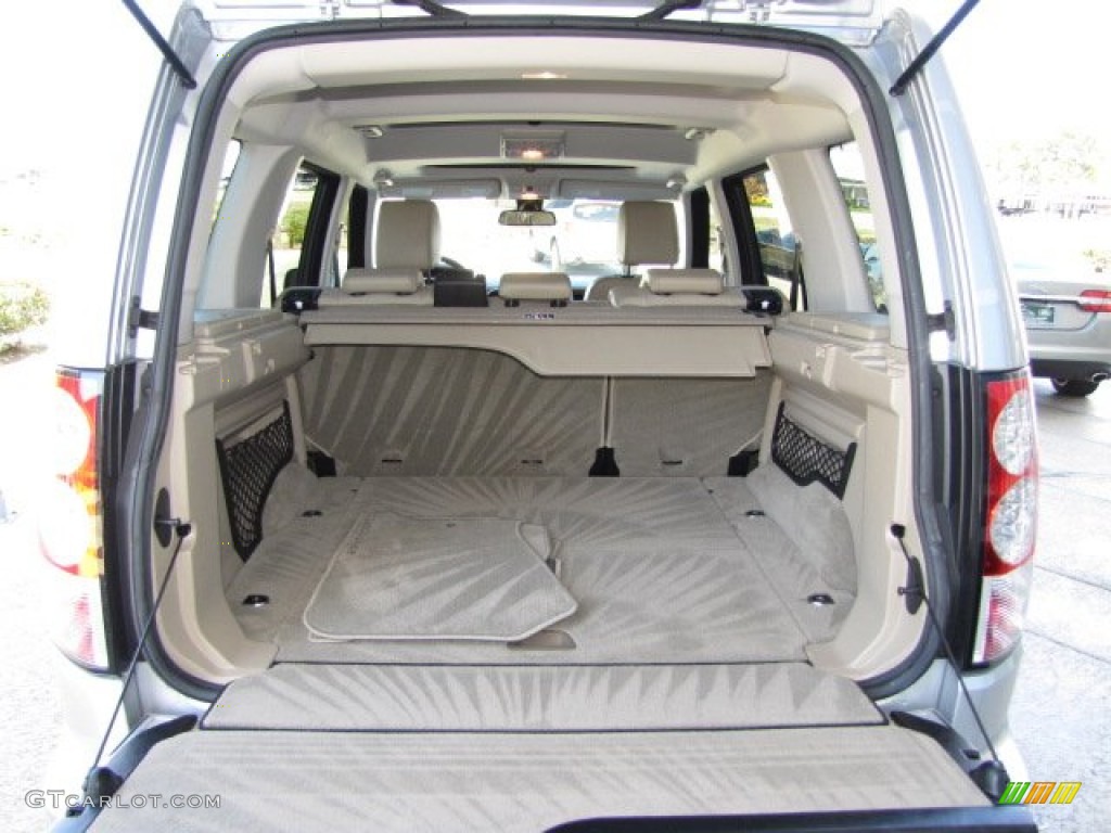 2012 Land Rover LR4 HSE Trunk Photos